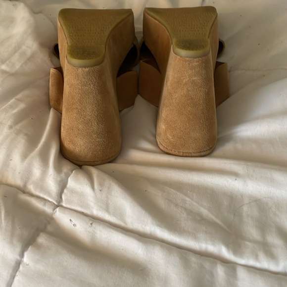 Nine West tan suede sandals. Size 9.5 new never worn. Great for summer - Picture 7 of 9
